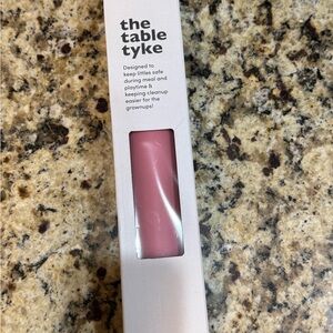 The table tyke- Pink Kids Mat